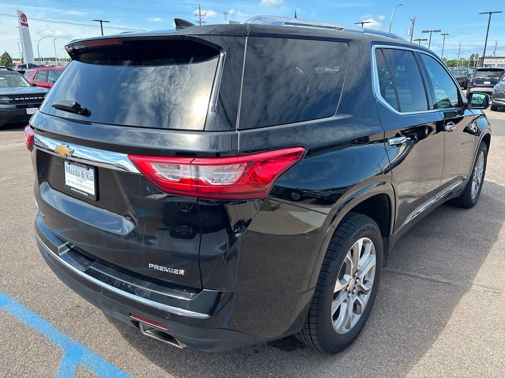 2021 Chevrolet Traverse — detail view